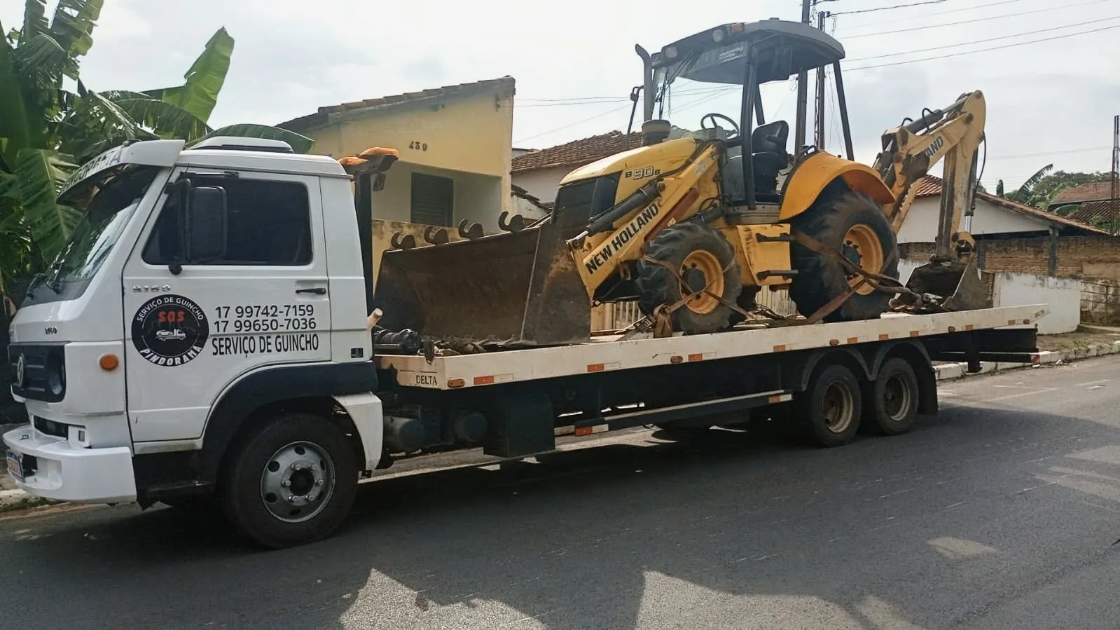 TRANSPORTE DE MÁQUINAS PESADAS.